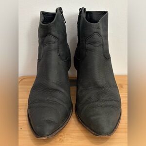Frye booties style number 8013199 size 7